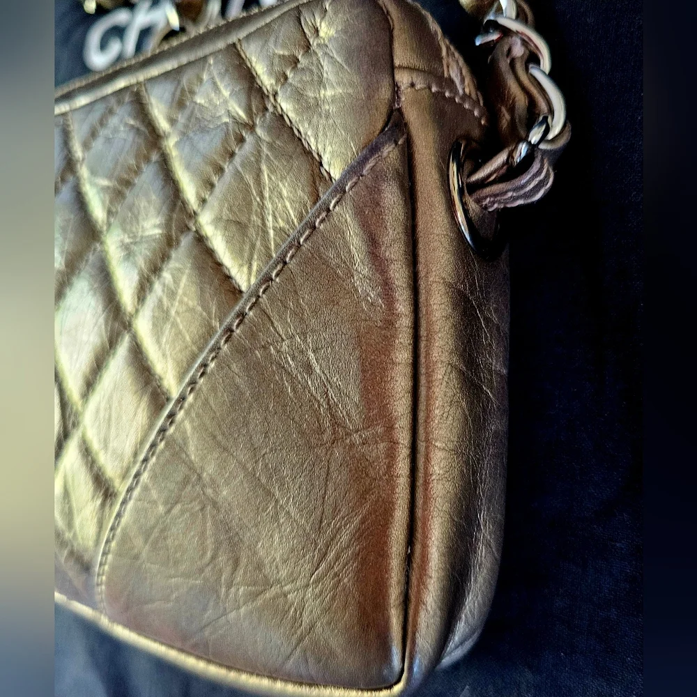 Chanel Vintage Metallic Aged Calfskin Quilted Cotton Club Pochette in Gold - Picture 4 of 16